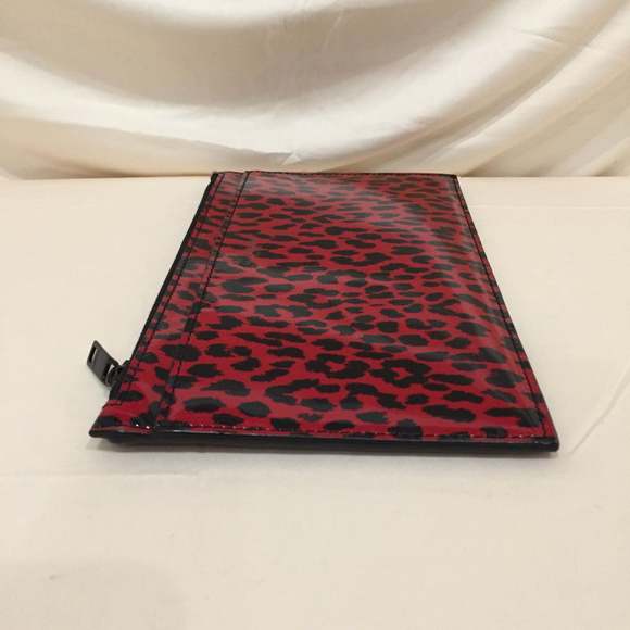Yves Saint Laurent Leopard Patent Zip Clutch Sku# 71986 - Picture 4 of 9